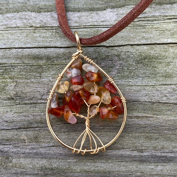 Natural Carnelian Tree of life necklace on leather cord gold tone - Picture 7 of 11